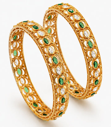 Refined Gold Bangles Featuring A Continuous Openwork Pattern