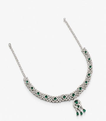 Timeless Diamond Necklace With Pendant Detail