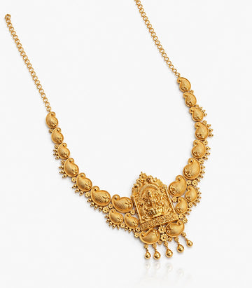 An aAntique-Finish Gold Temple Haram Featuring A Large Central Pendant