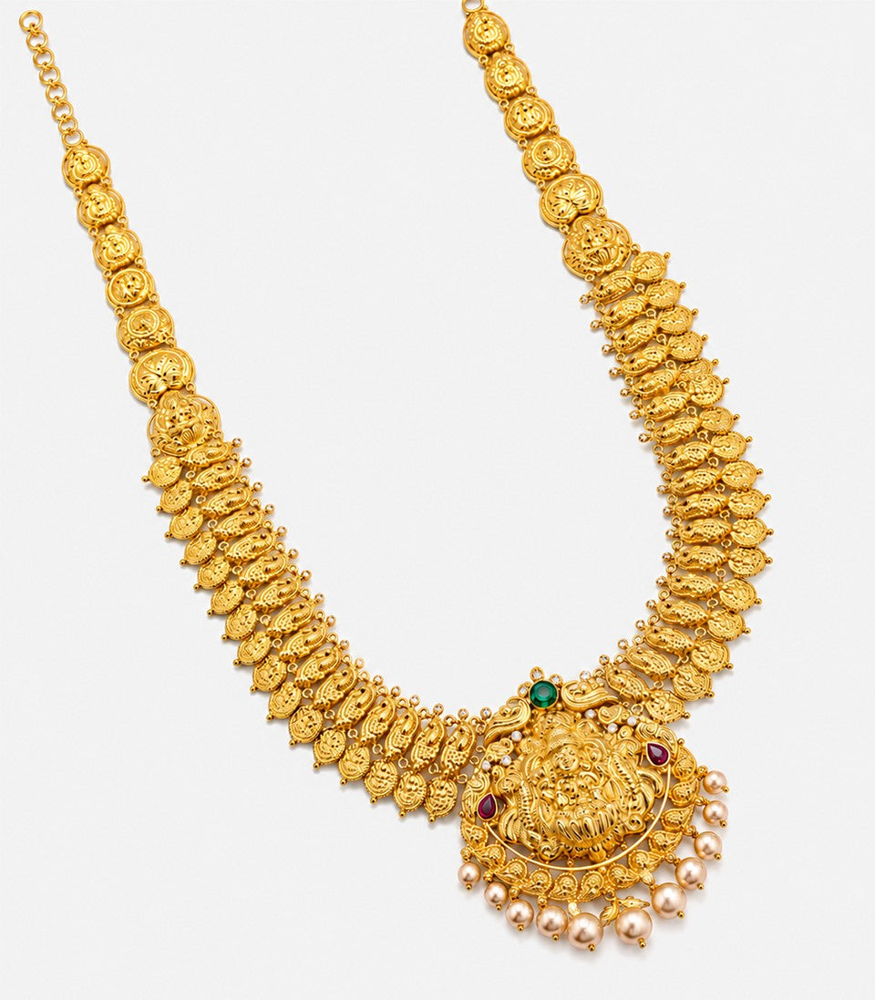 A Yellow Gold Necklace Featuring A Three-Row Chain Of Gold Beads