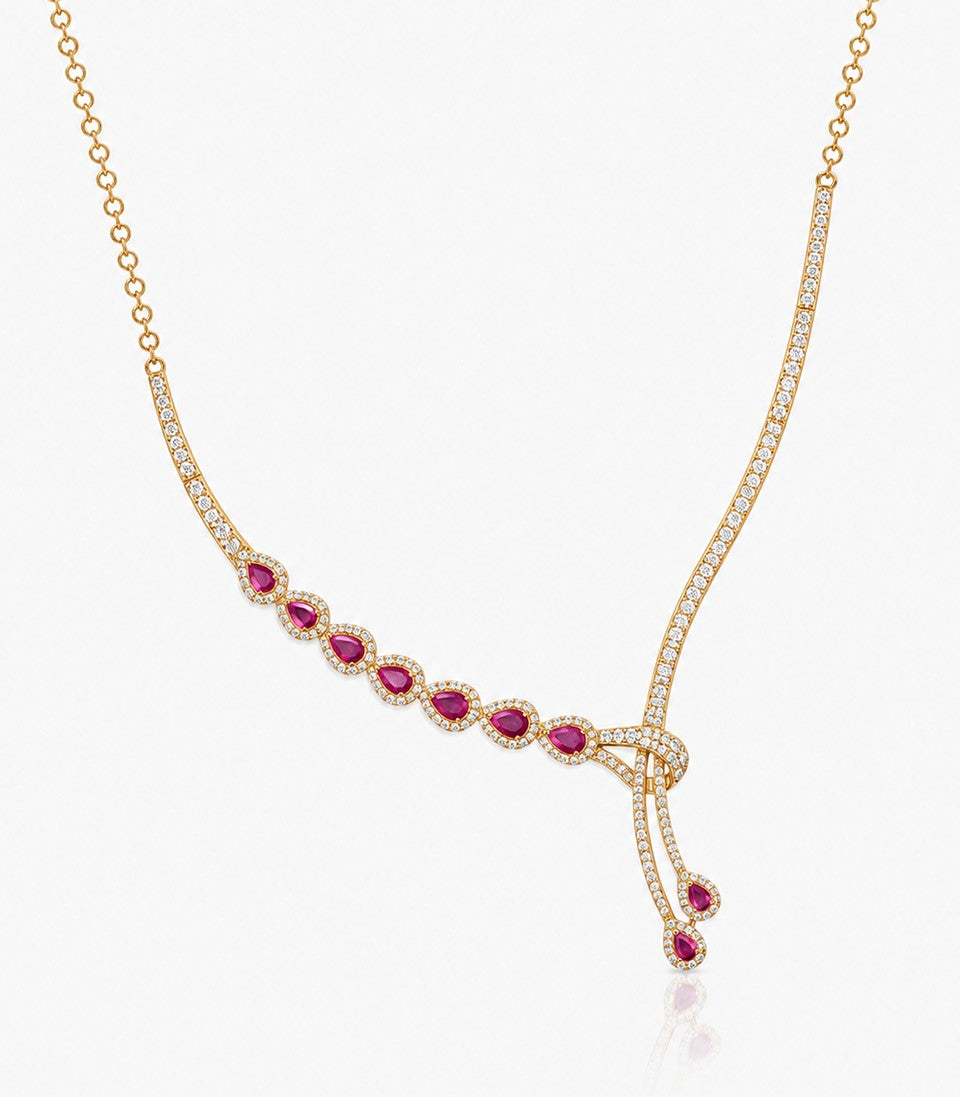 A Sophisticated Gold Necklace Featuring A Diamond-Studded Collar