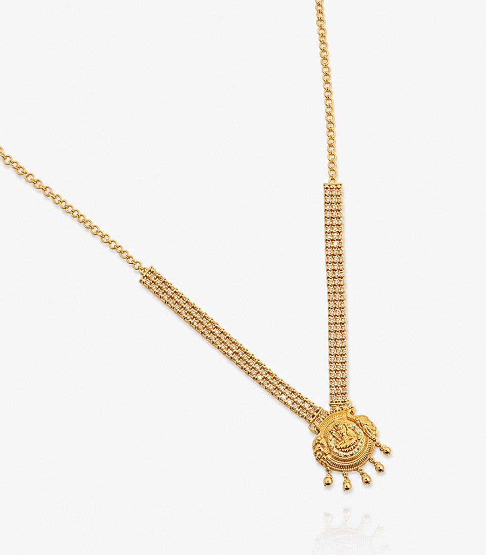 A Gold Necklace Featuring A Three-Row Beaded Chain