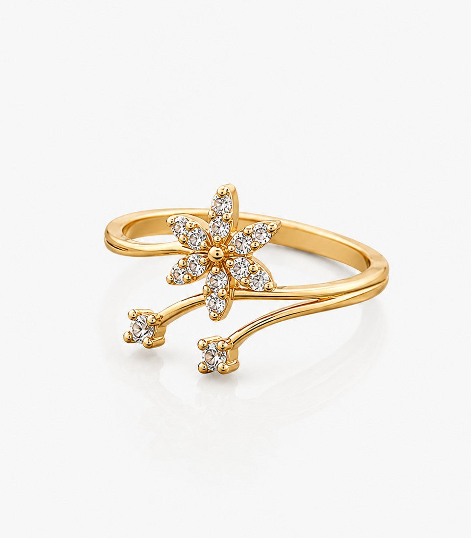 Gold Ring With Central Diamond And Small Stones