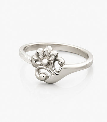 Diamond Ring With Floral Design Pattern