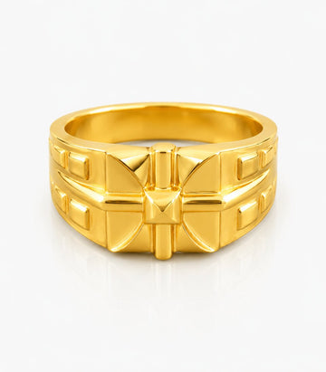 Charming Gold Ring