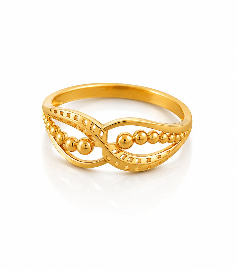 Modern Gold Ring with Sleek Polished Finish