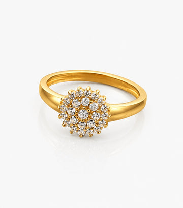 Gold Ring With Diamond Cluster Design